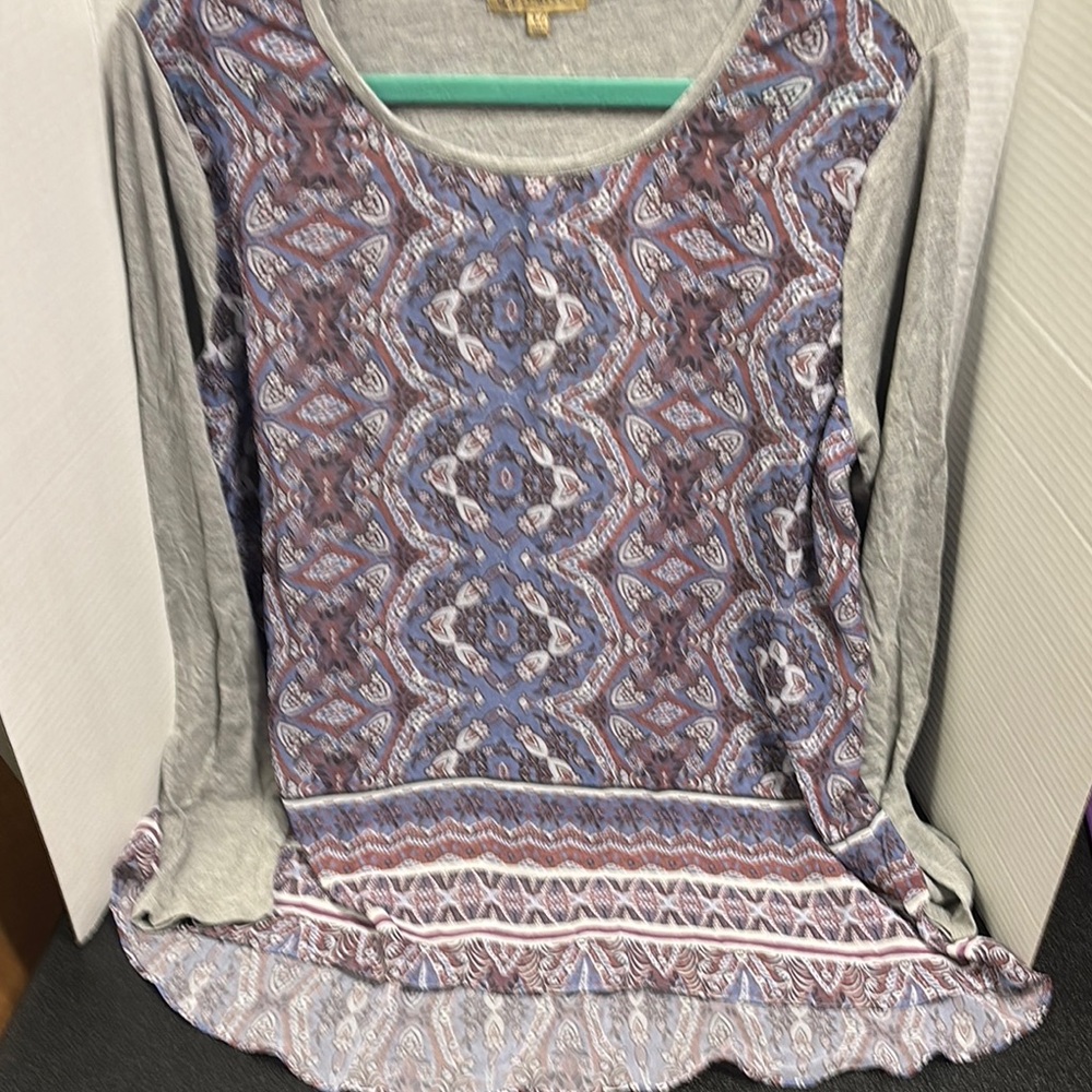 Democracy, semi transparent Patterned Gray and Blue Women's Top size XL